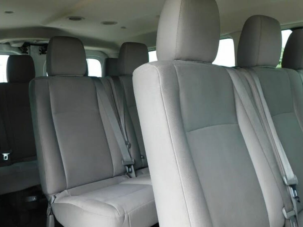 Aritours Travel - autos para rentar 57